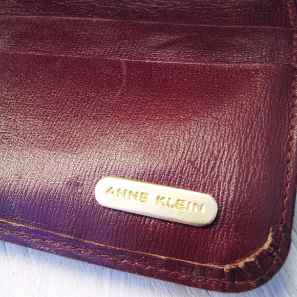 Anne Klein Vintage Brown Leather Wallet - Picture 7 of 7